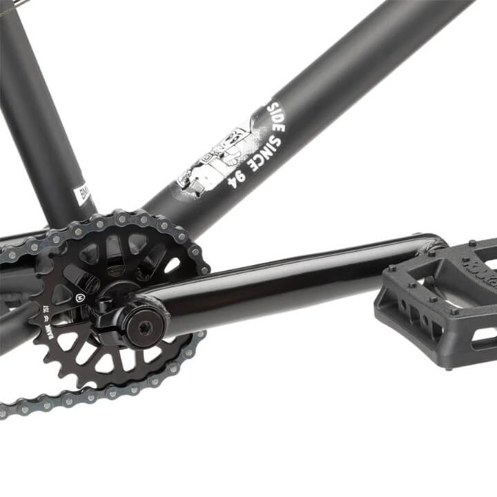 pedals and drivetrain for the kink curb bmx